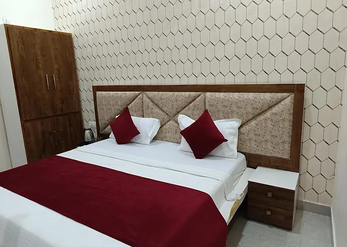 Hare Krishna Ambiance Vbn Hotel Vrindavan
