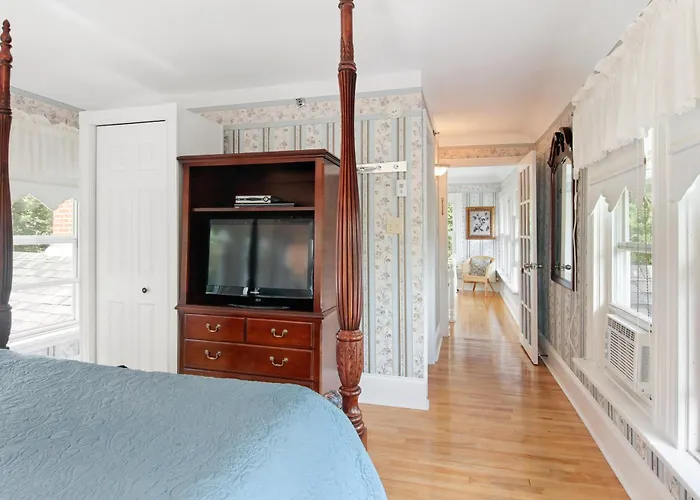 The Dawson House Bed & Breakfast Charlottetown