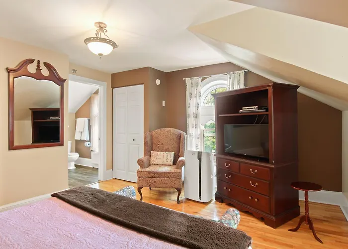 The Dawson House Bed & Breakfast Charlottetown