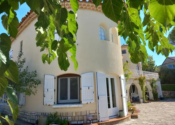 Hotel le relais fleuri à Alès