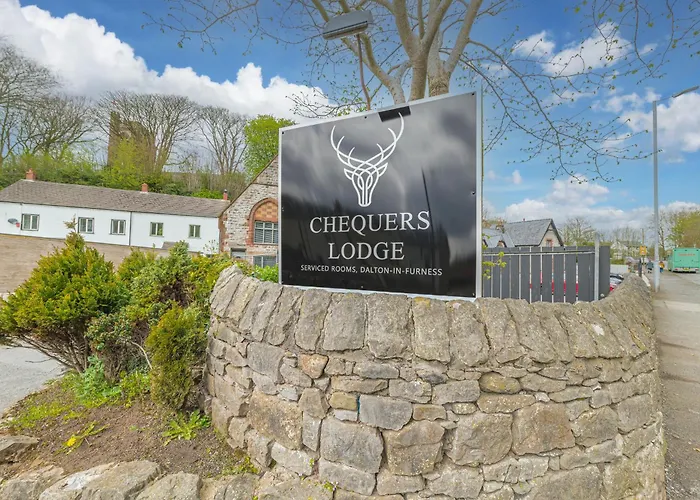 Chequers Lodge- Dalton-In- Furness- Self Check In- For Professionals And Tourists