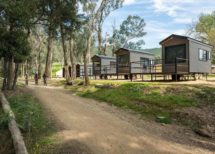 Bright Cabin & Caravan Park