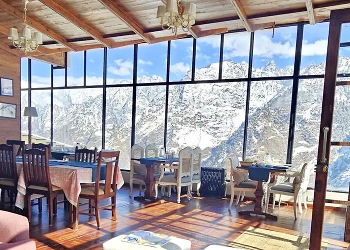 Faraway Cottages, Auli Joshimath