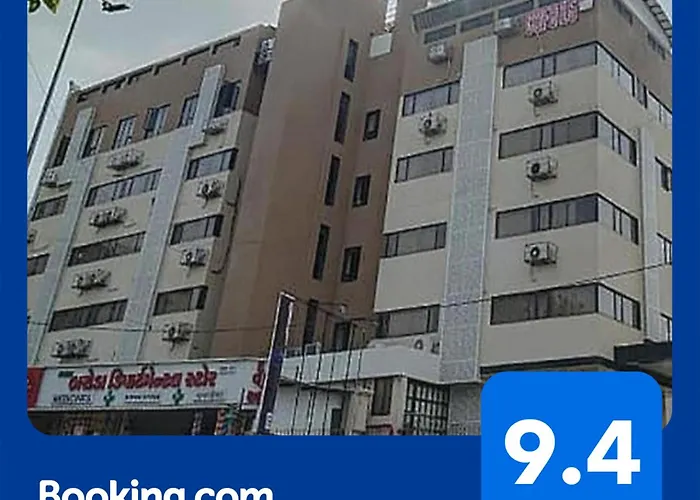 Hotel Raajpath, Vadodara