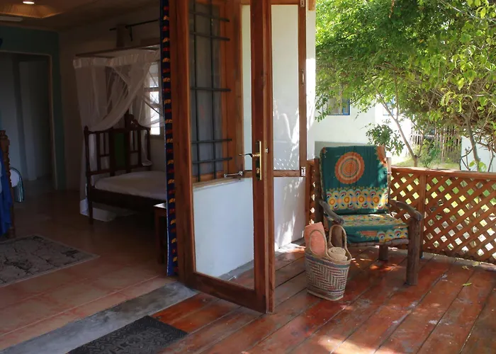 Driftwood Beach Lodge Jambiani 
