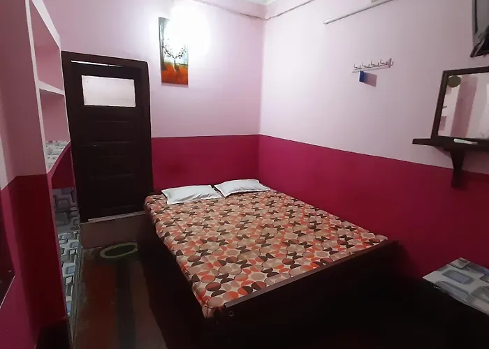 Call On 79031-58122 For Booking-Rupak Rest House Near Temple Only 2 Min Walking Distance Deoghar