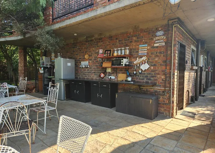 Suikerbosrant Sleep And Go Bed & Breakfast Pretoria