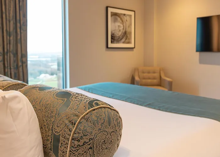 Hotel La Tour Milton Keynes