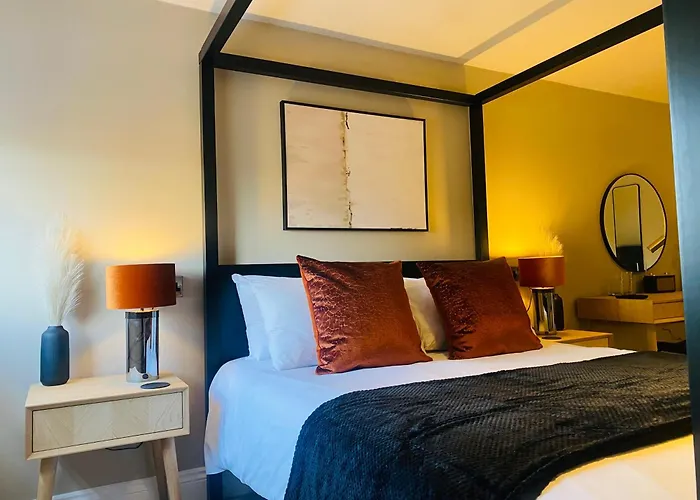 The Punchbowl Lapworth Bed & Breakfast Solihull