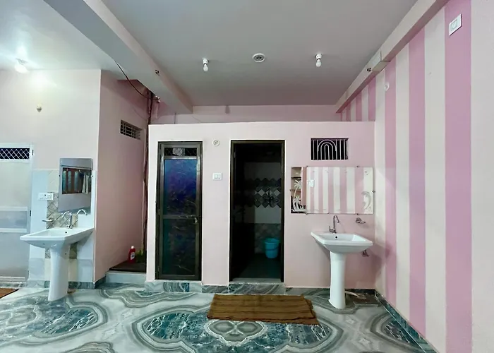 Trilok Residency - Dashashwamedh Varanasi