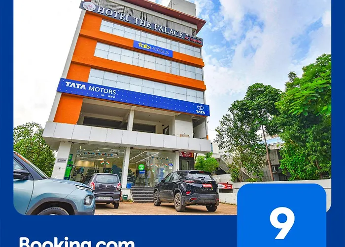 Fabhotel The Palace Vadodara