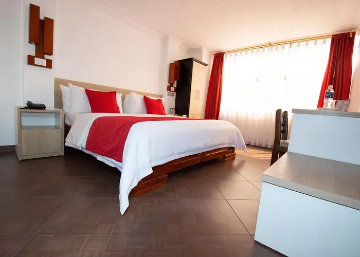 Hotel Plaza Victoria Ibarra