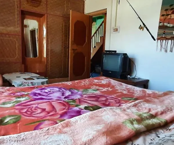 Gurez Retreat Hotel Kanzalwan