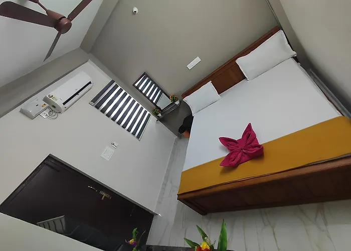 Sri Aksha Residency Hotel Alandurai