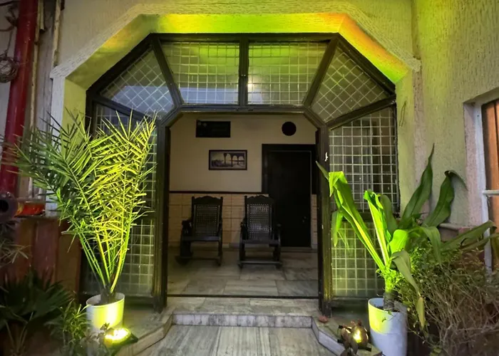 Hotel Kamal Nearest To Taj Mahal Agra 