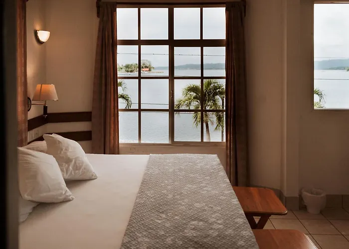 Hotel Casa Amelia Flores