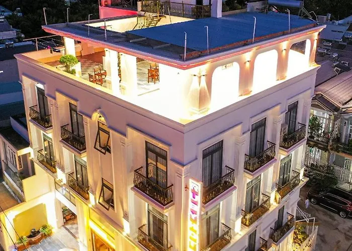 Ruby Hotel Vĩnh Long