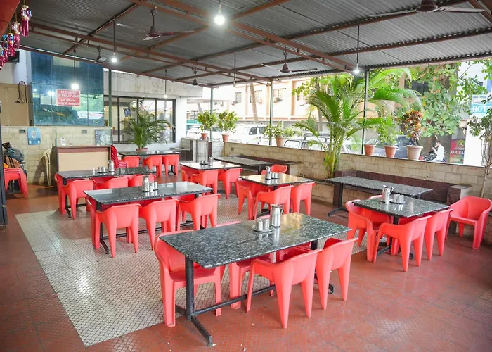 Hotel Sachidanand-Walkable Distance From Temple Shirdi
