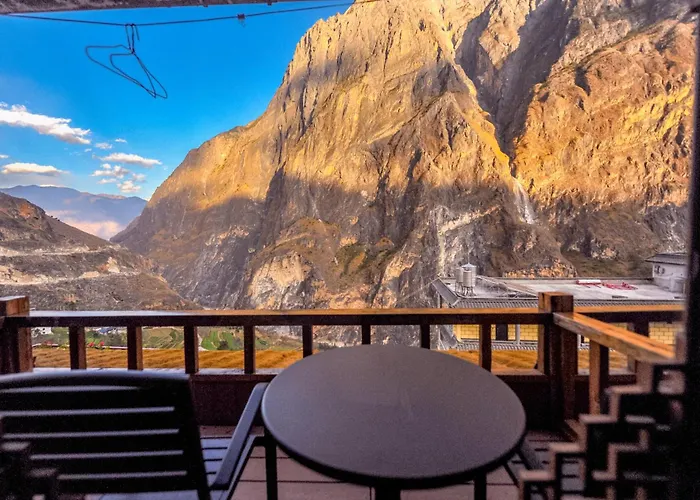 Tibet Guest House 虎跳峡卓玛客栈 Shangri-La