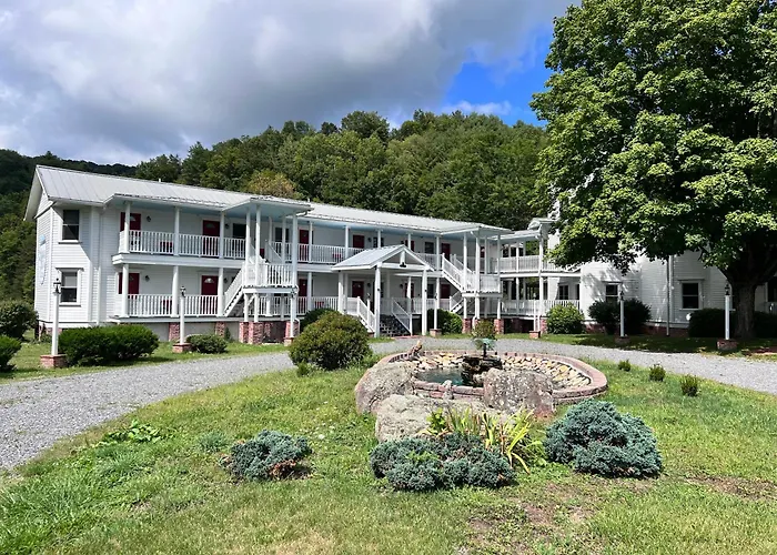 Mountain Quest Inn Frost