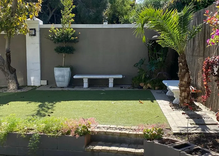 Milas Place Somerset West