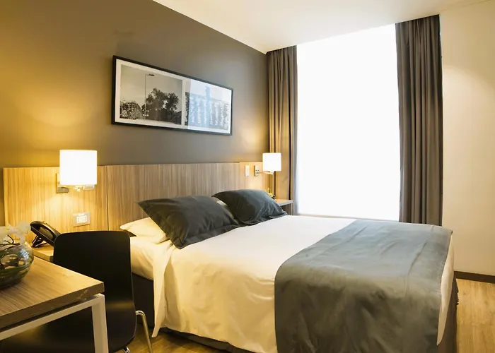 Hotel Capital Bellet Santiago