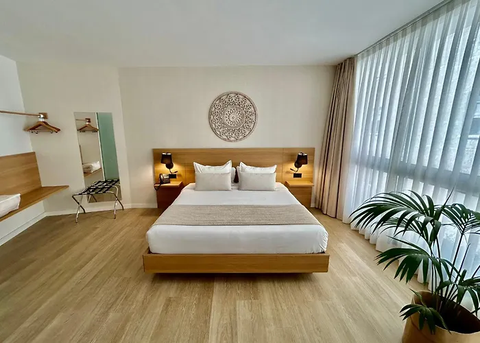 Hotel Emblematico Hi Suites Santa Cruz de Tenerife