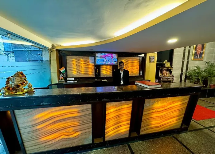Hotel Vista Inn, Karol Bagh, New Delhi - Near Metro