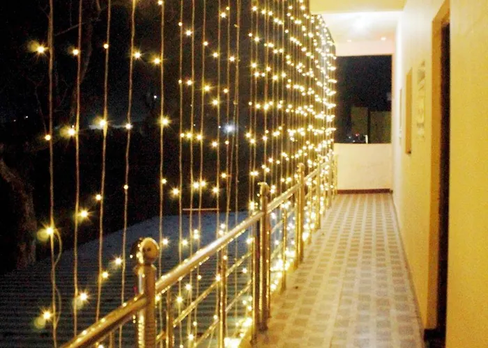 Utsav Lodge And Mangal Bhavan Piparia