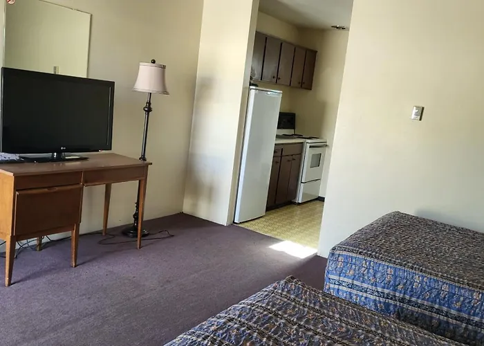 Country Squire Motor Inn Chetwynd