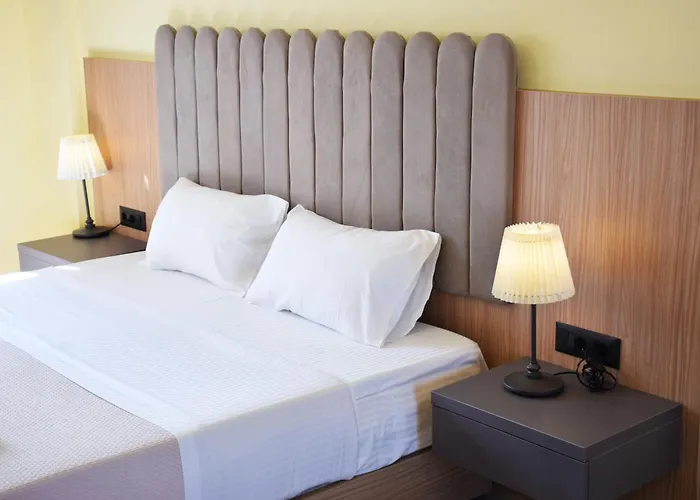 Eden Beach Hotel Agia Marina