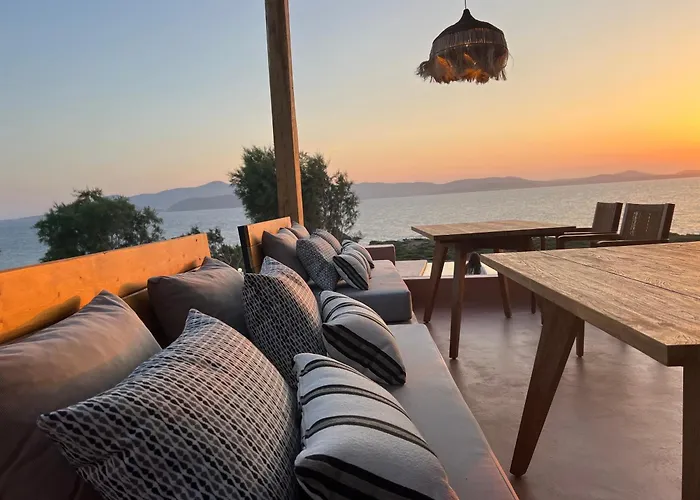 Akre Hotel - Designed For Adults Stelida 