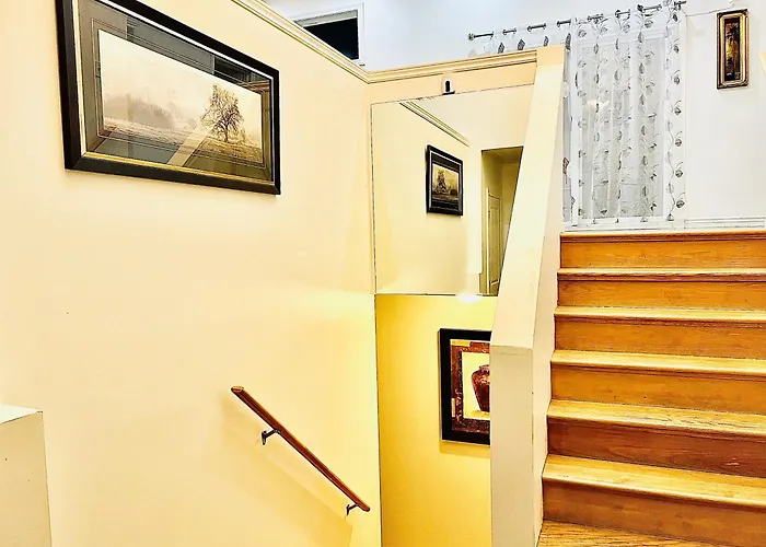 Lavida Exclusive Guest House London