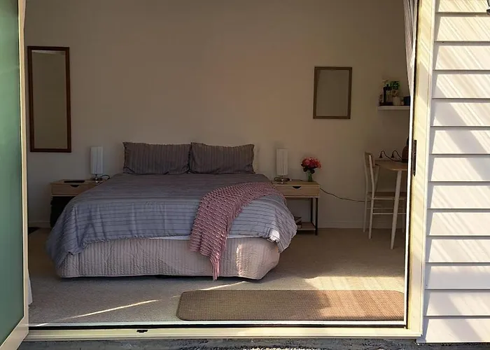 15 On Wards Bed & Breakfast Greytown