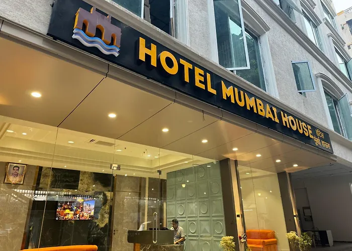 Hotel Mumbai House, Valnai Malad