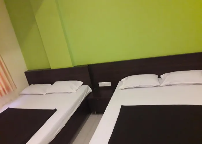 Hotel Sai Meera Palace Shirdi