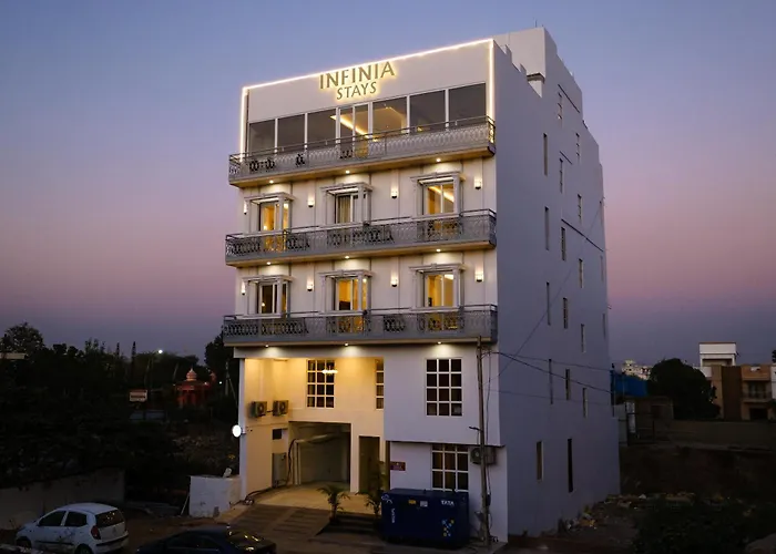 Infinia Stays - A Luxury Boutique Hotel Udaipur