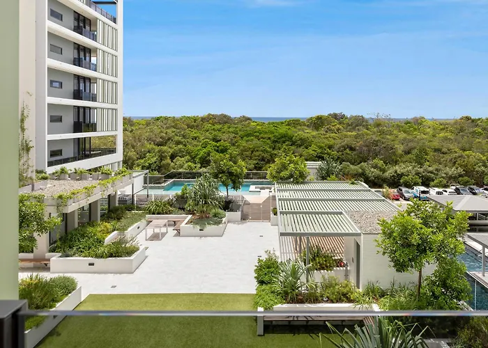 Seanna Residences Bokarina Beach Kawana Waters