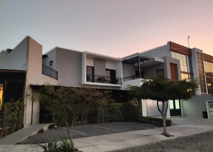 Studios V19 Colima