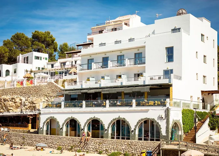 Hostal La Cigüeña Portinatx