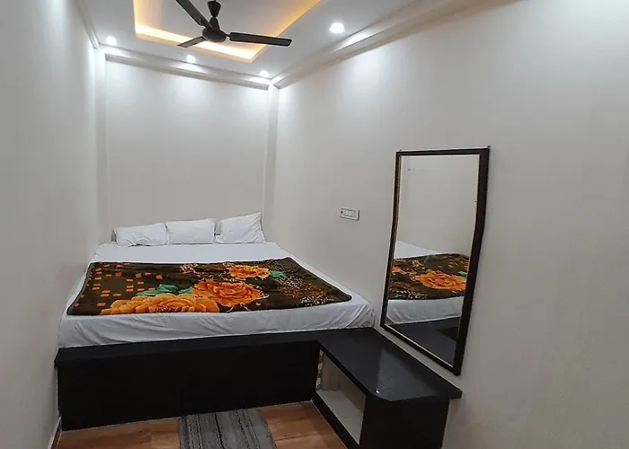 Amar Paying Guest House Varanasi