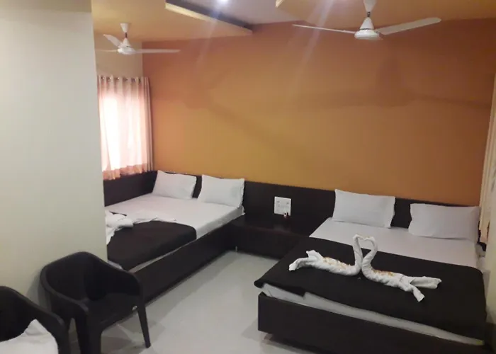 Hotel Sai Meera Palace Shirdi
