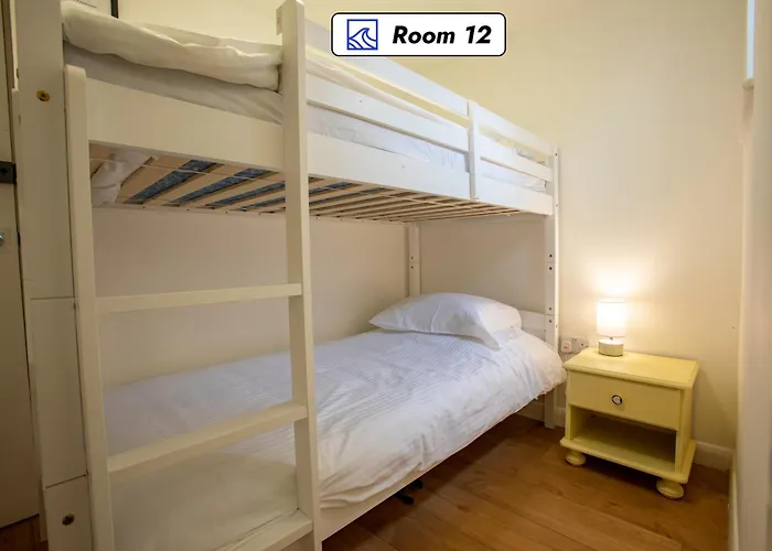 Oa Surf Club Bed & Breakfast Bude