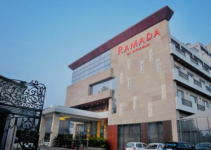 Ramada By Wyndham Aligarh Gt Road Hotel