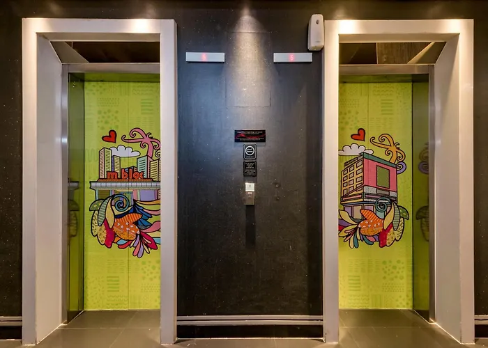 Maxone Premier Melawai Hotel Jakarta