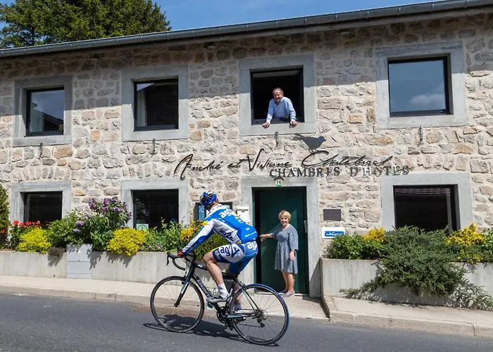 André et Viviane Chatelard - Chambres d'hôtes Saint-Bonnet-le-Froid