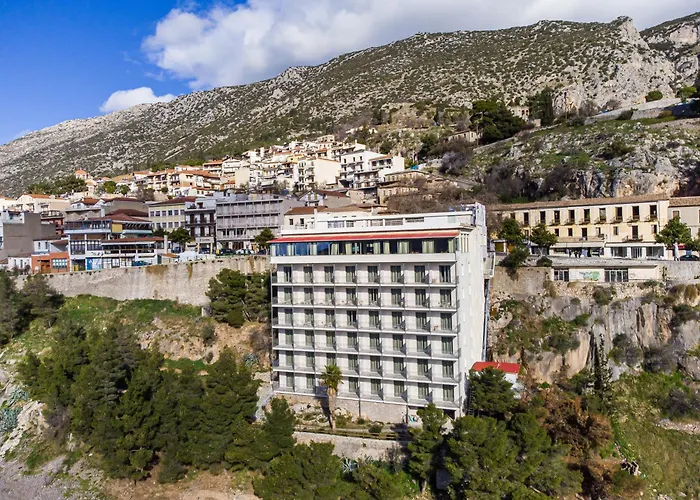 V Hotel Delphi