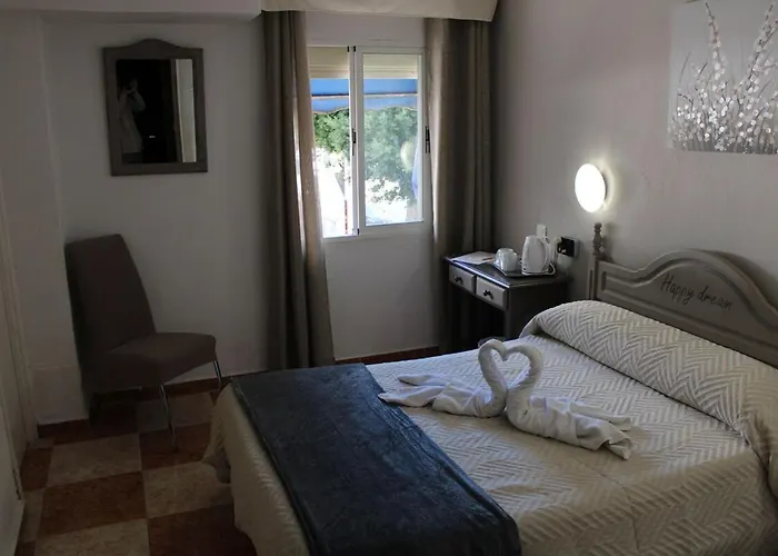 Hostal Virgen Del Rocio II Torremolinos