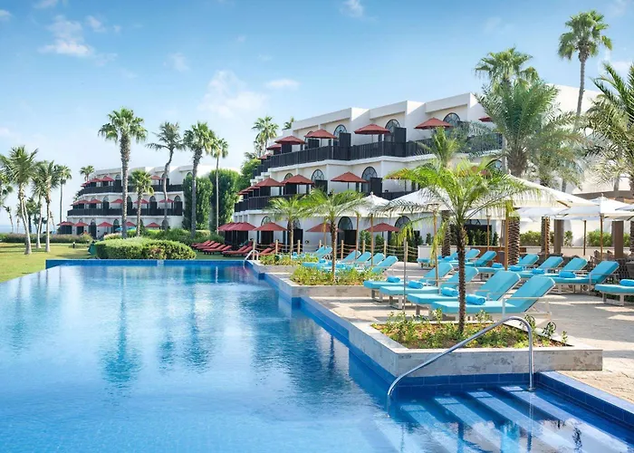 Ja Palm Tree Court, Dubai Hotel