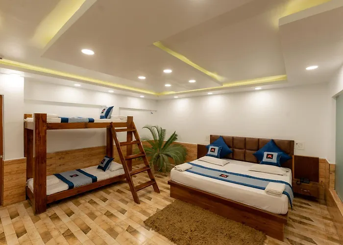 Hotel Akbar At Dal Lake Ghat Number 1 Srinagar 